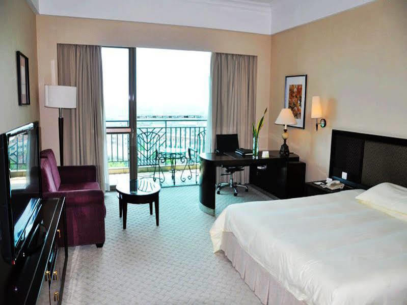 Grand View Hotel Dongguan  Exterior photo